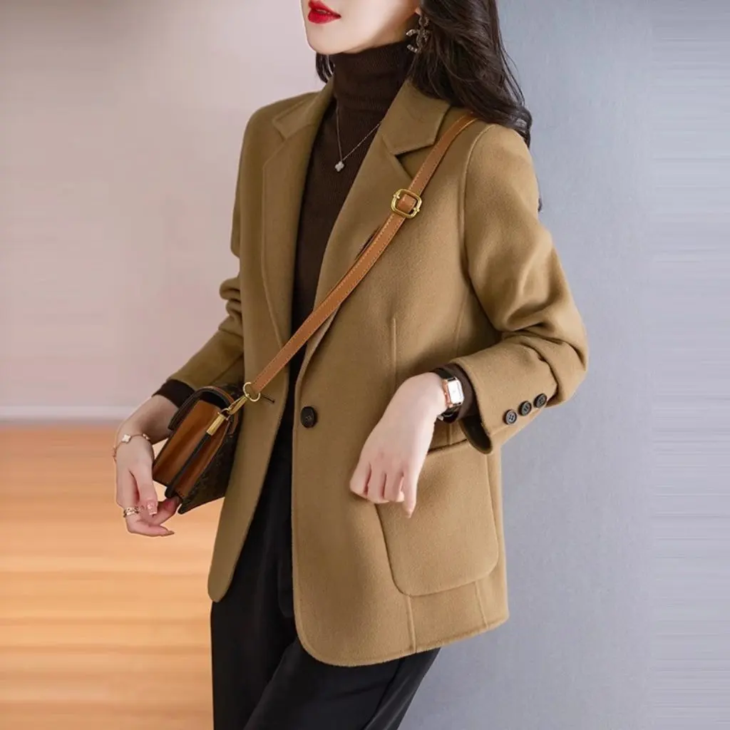 

Women's High-End Camel Woolen Coat Long Sleeve Short Length Fall/Winter New Fashion Outerwear