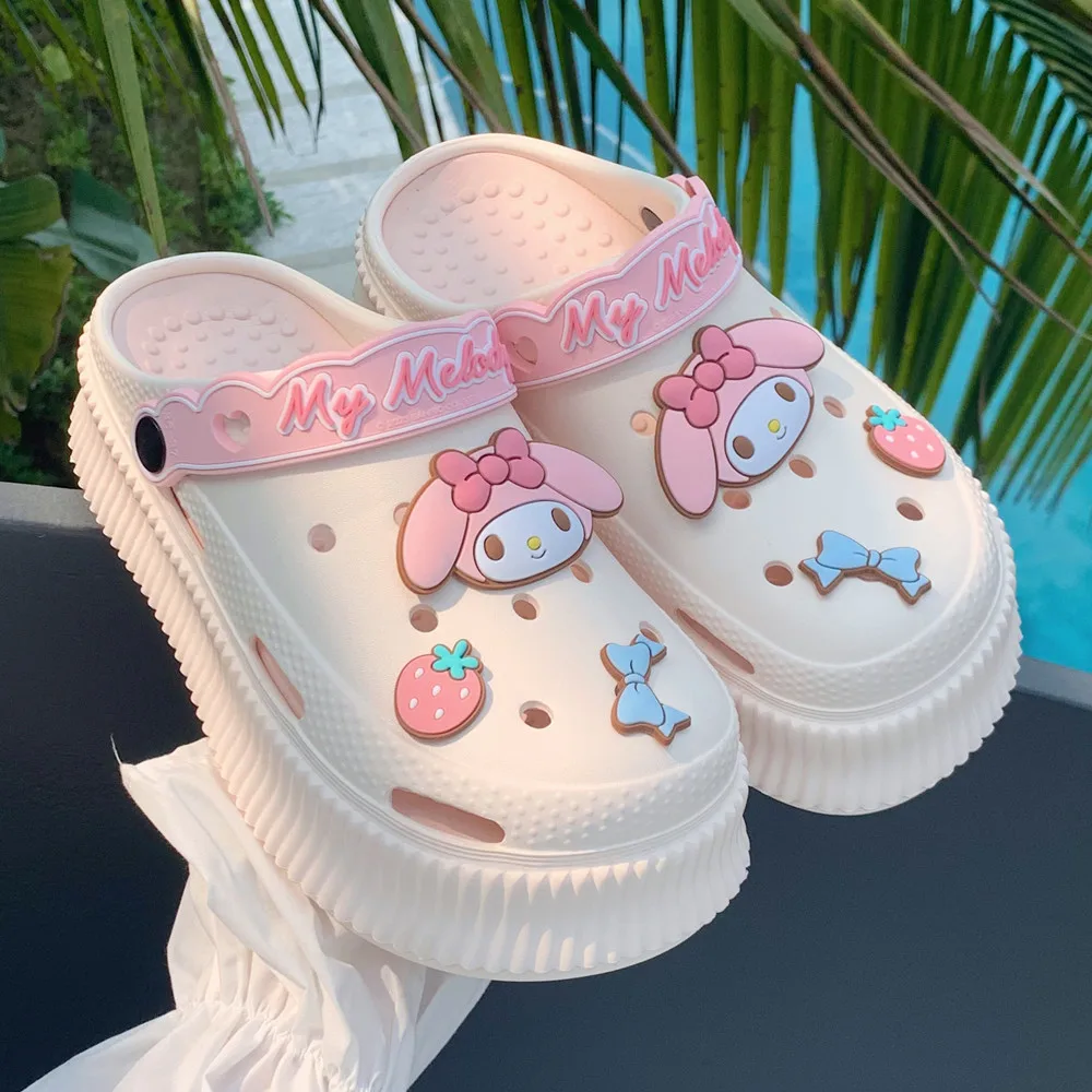 2024 Fashion Cute Hello Kitty EVA Hole Shoes Women Summer Outdoor Anti Slip Thick Bottom Beach Slippers Y2k Girls Charms Shoes