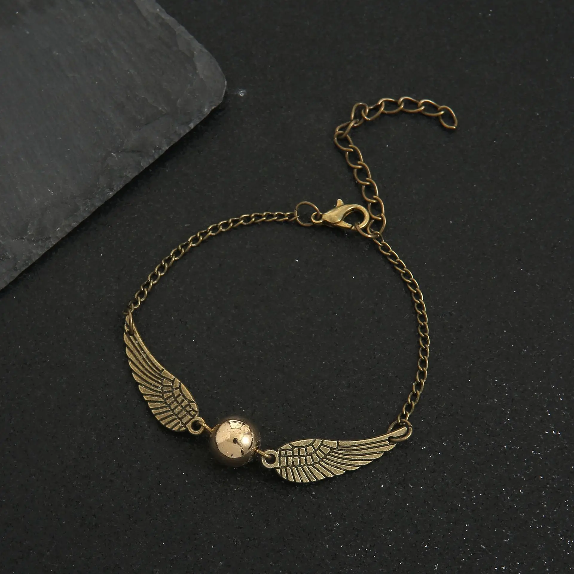 Golden Snitch Bracelet Cute Hogwarts Personality Wing Alloy Bracelet Kawaii Jewelry Accessories for Women Men Bangles Gifts Toys