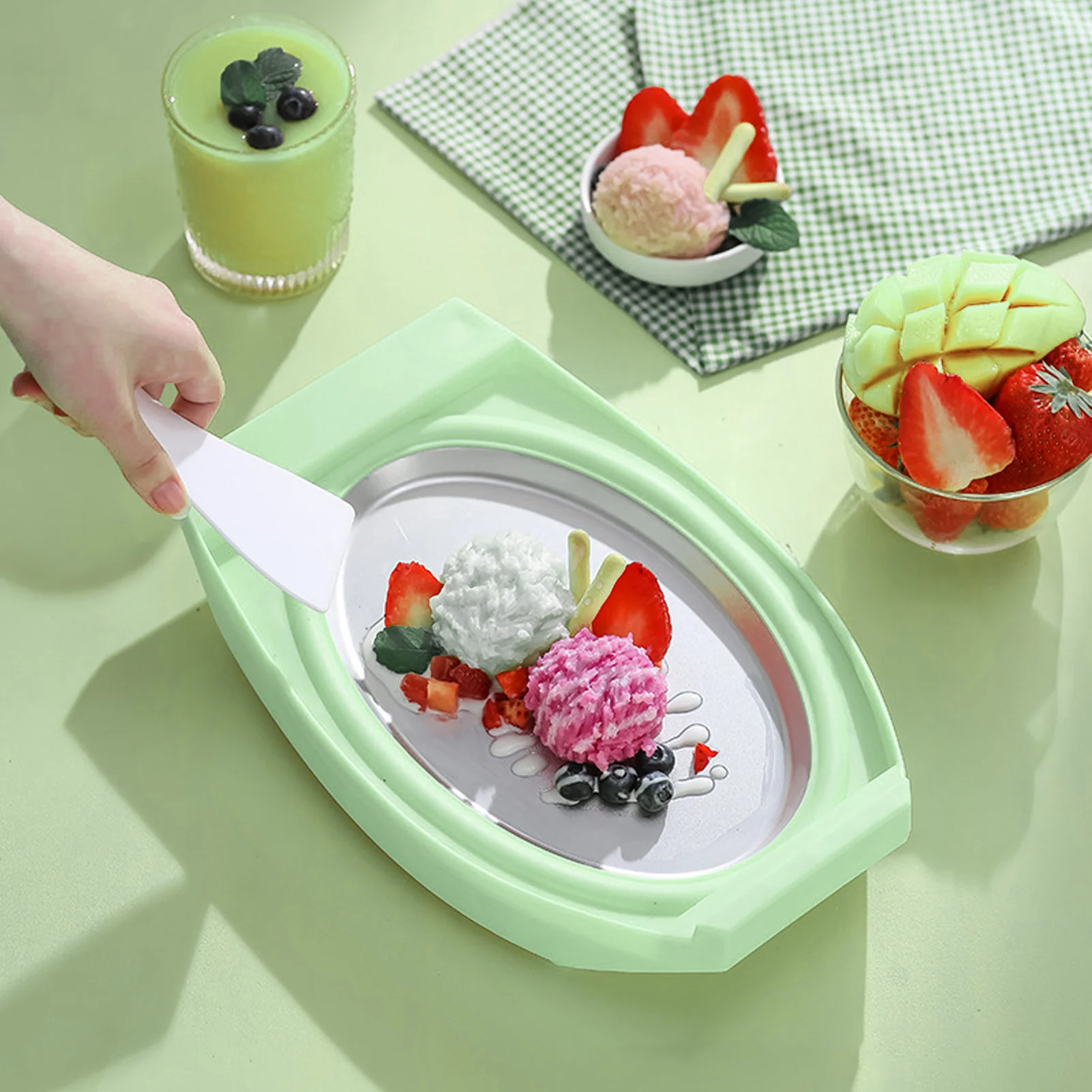 

Ice Cream Maker Pan with 2 Scrapers Plate Multifunctional Cold Sweet Fried Food Homemade Rolled Frozen Yogurt Gelato Kids Gift