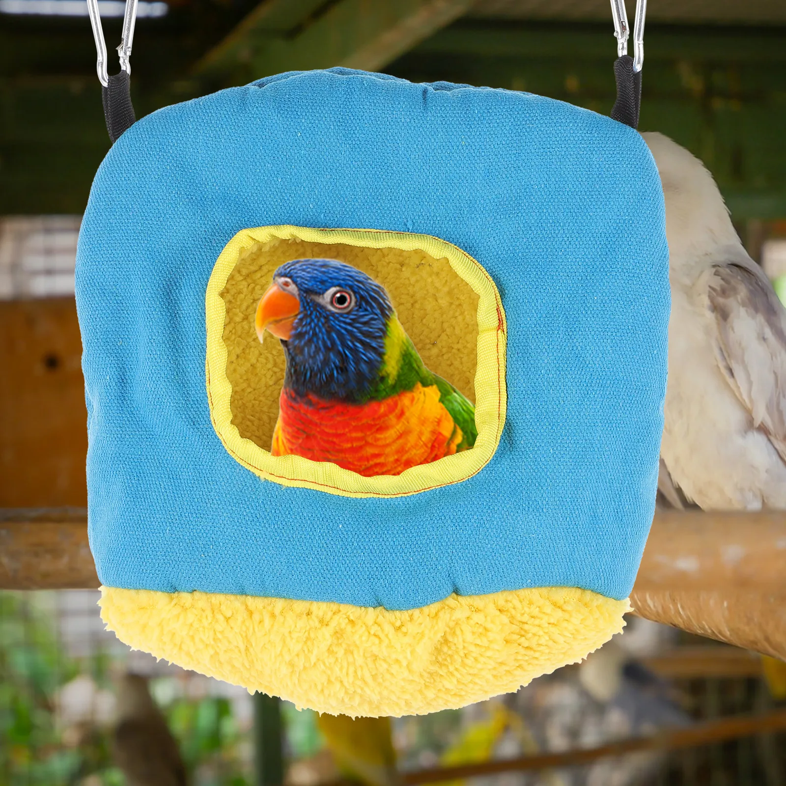

Round Warm Hanging Birds Nest Parrot Indoor Outdoor Premium Bed Tent Random Color Size L Play Rest Birds Hammock