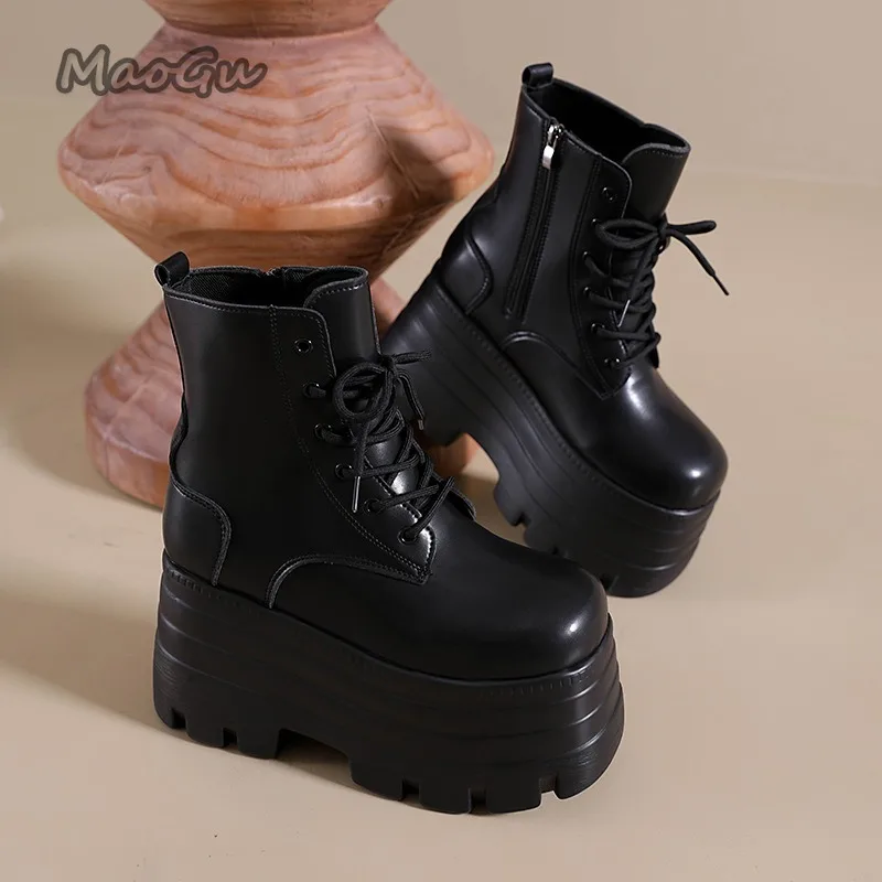 Women's Black Platform Ankle Boots Round Toe Chunky Sole Hidden Height Female Streetwear Concert Festival Botas Fashion Footwear