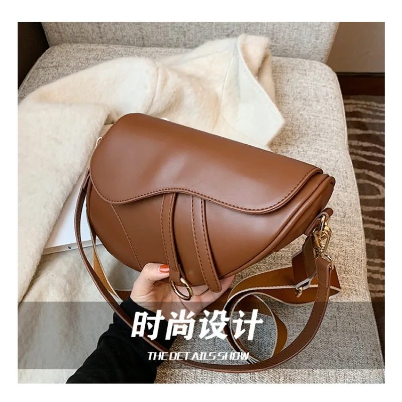 Women\'s 2024 New Women\'s Bag Shoulder Bag European and American Retro Saddle Trendy Fashion Versatile Saddle Bag