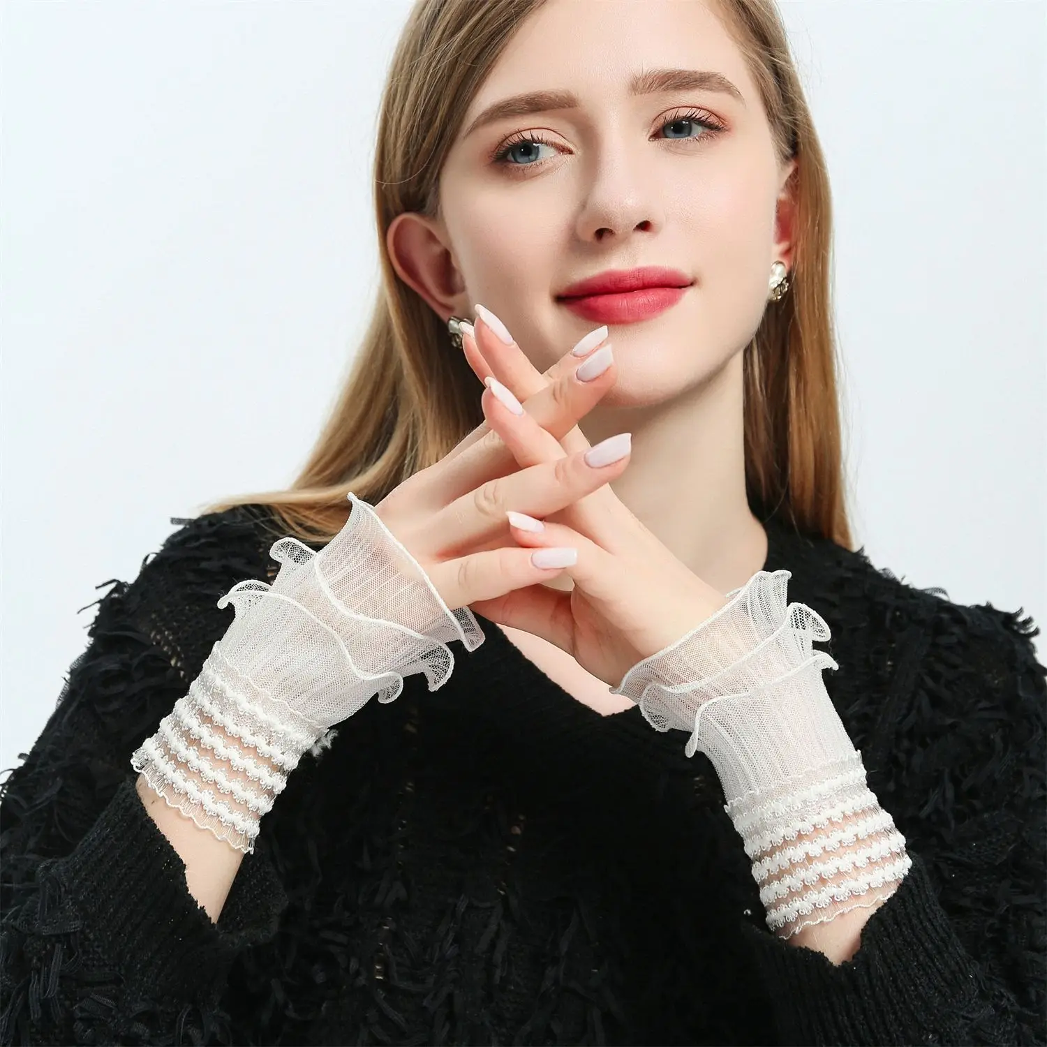 إكسسوارات دانتيل ثلاثية الطبقات بمزاج عطر صغير وأصفاد زخرفية ثلاثية الأبعاد وأكمام مزيفة وأساور يدوية