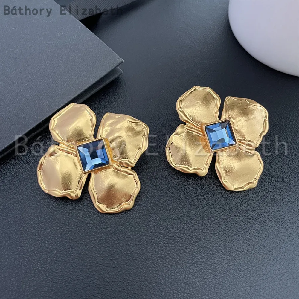 To Reines 2024 New France Vintage Designer Brand Gold Flower Big Earrings Ear Clip Women Fashion Luxury High Quality Jewelry