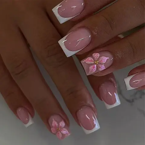 24 pieces per set. Short square 3D gel flower French pressing nails. Easy to wear and remove.
