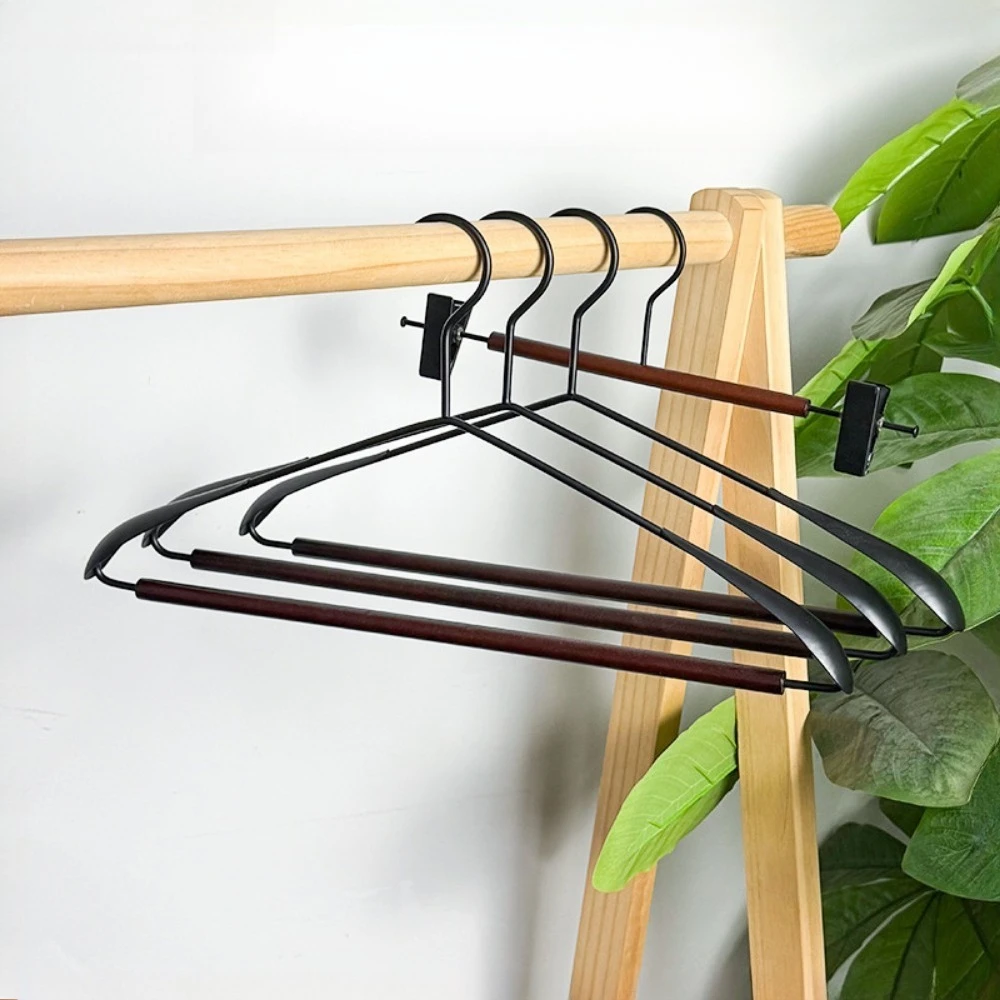 

5Pcs Simple Iron Solid Wood Clothes Hangers Modern Metal Wide-shoulder Clothes Rack Seamless Non-slip Hotel Suit Clothes Hangers