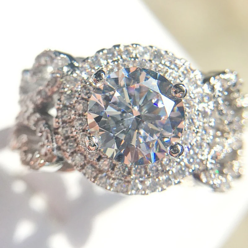 New High End Luxury Banquet Attending High End Micro Inlaid Full Diamond Luxury Couple Ring Fashion Zircon Accessories