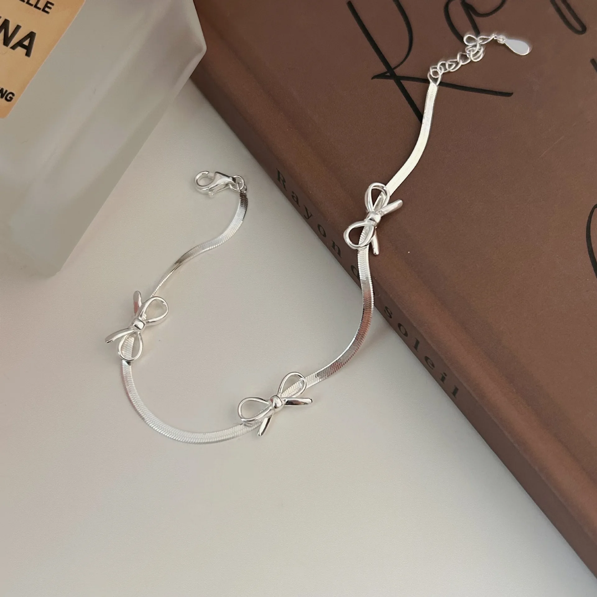 

s925 sterling silver bow cool feeling blade chain short choker anti-allergic necklace for women