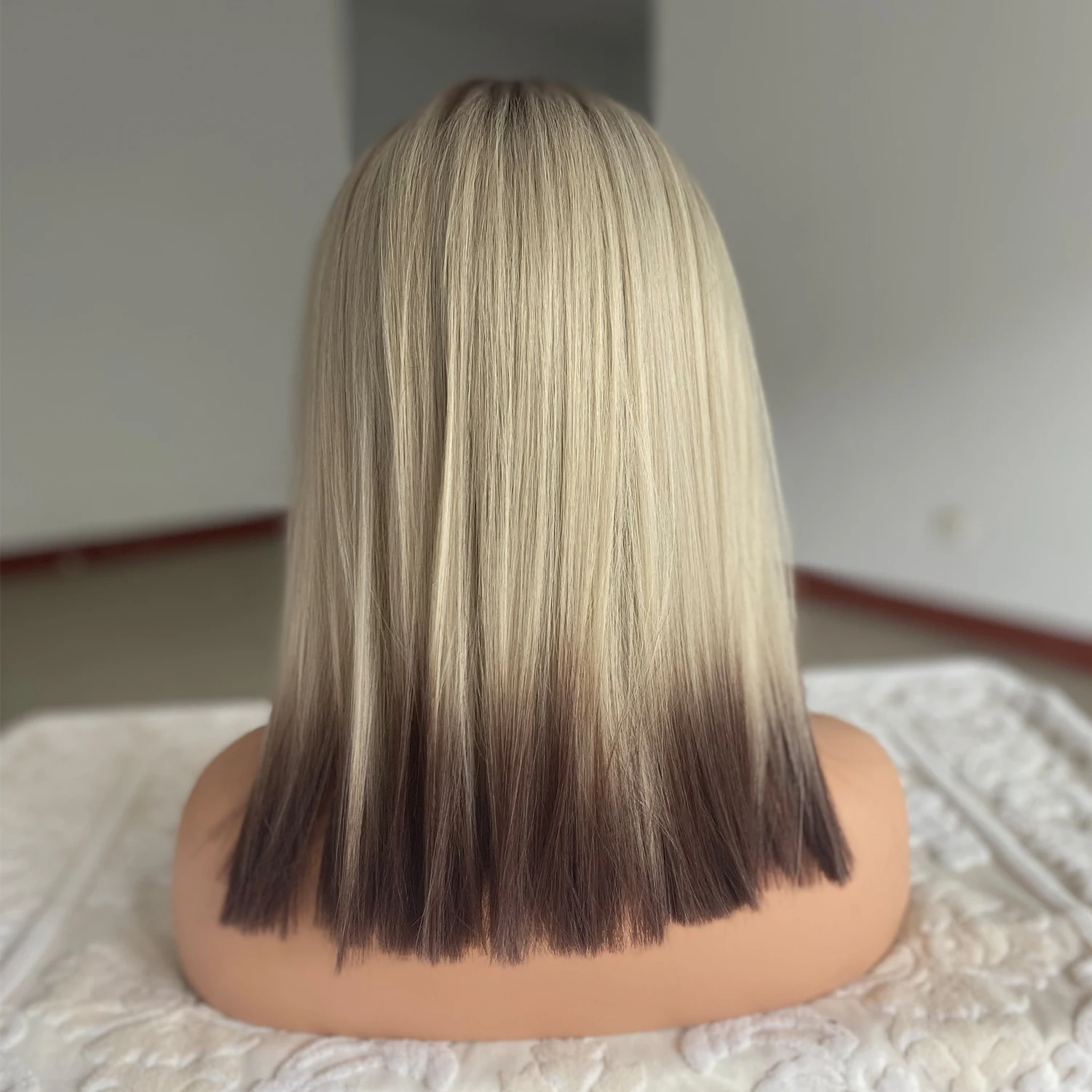 Short Straight Bob Wig Shoulder Length Middle Part Ombre Color Wig Heat Resistant Synthetic Gemini Hair Wig For Women Girls