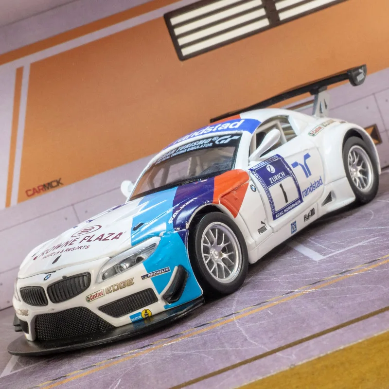 CCA 1:32 BMW Z4 GT3 カーモデル ラリーカー プルバック音響光学子供のおもちゃのドアとフードは細かい仕上がりを開けられます