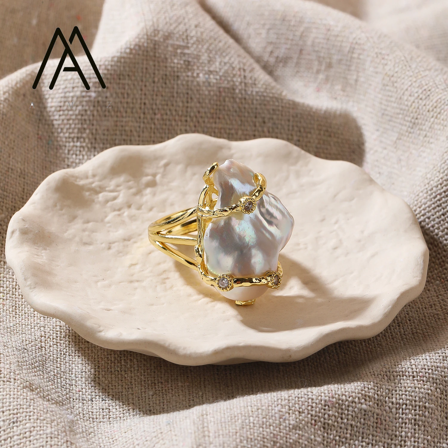 Natural Pearl Wedding Ring Fashionable Romantic Open-Style Band Zirconia Accents Rainbow Pearl Women's Ring Daily Party Jewelry