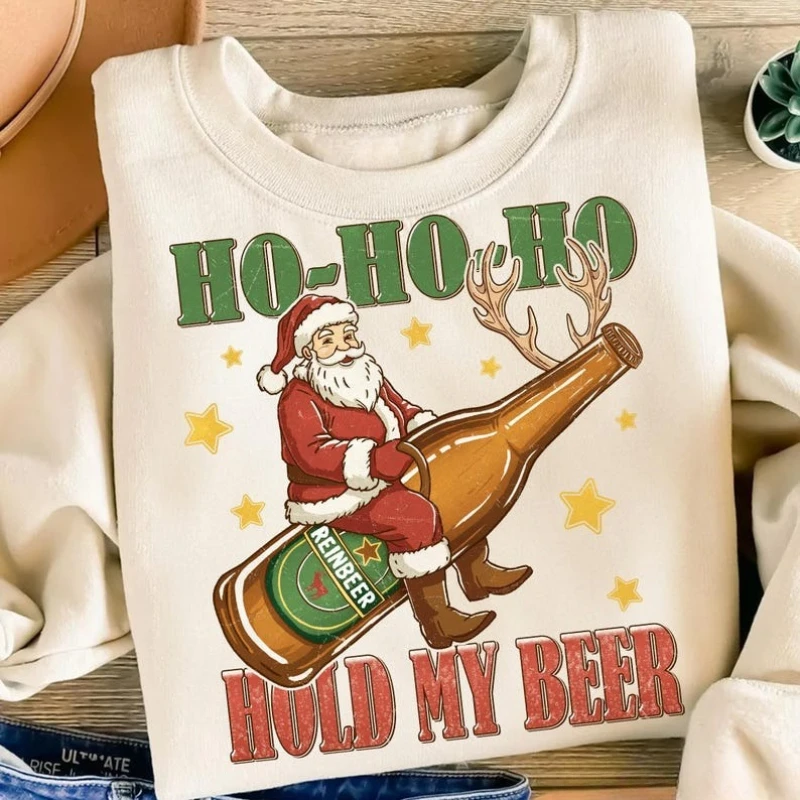 Engraçado natal santa bebendo ho ho segurar minha cerveja design reinbeer feriado gráfico cerveja png festivo beber combinando hoodies