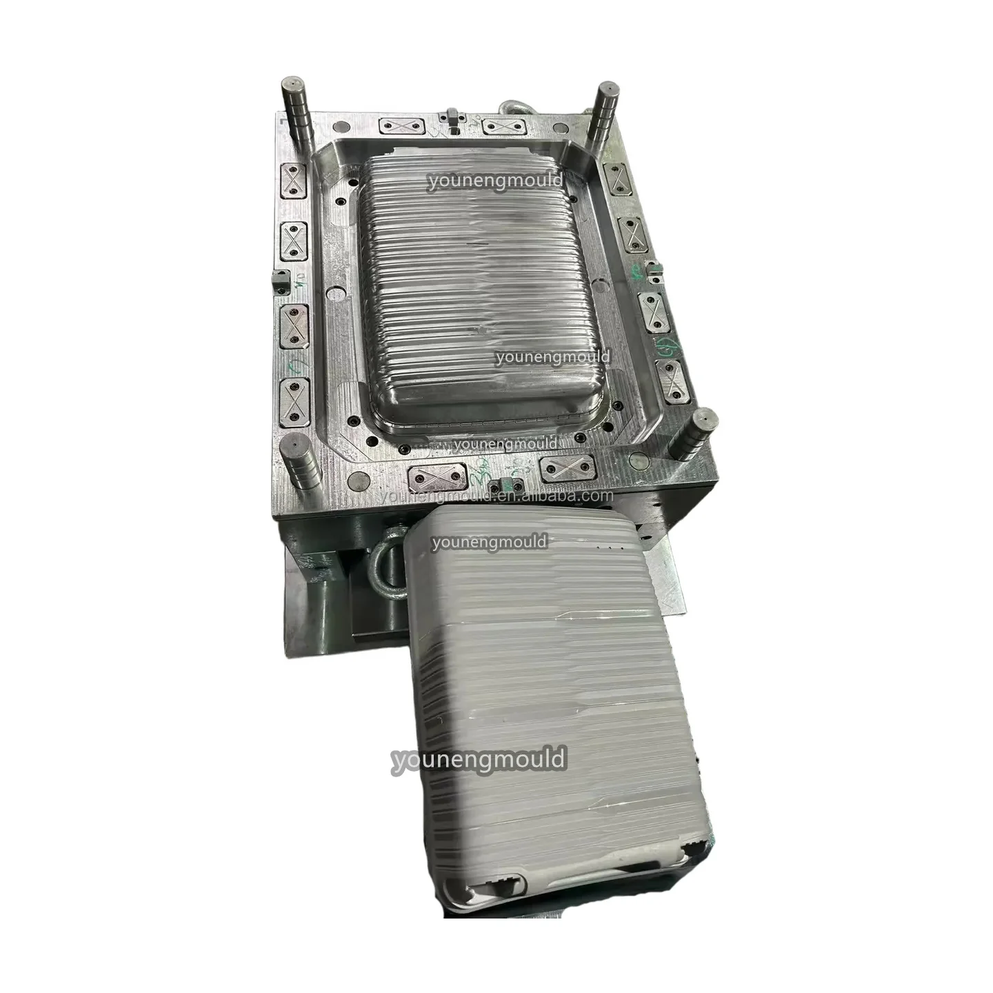 Manufacture Custom Plastic Injection PP Suitcase Mold Luggage Shell Mould Factory