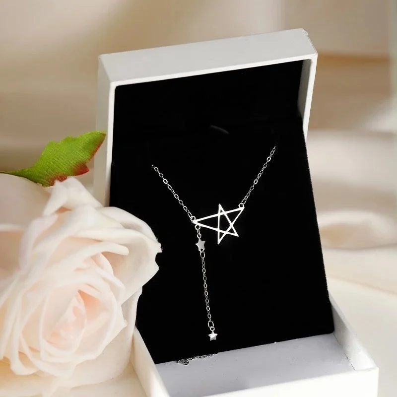 Hollow Star Pendant Necklace With Dangling Stars Charm Cable Chain Necklace Women Minimal Dainty Jewelry