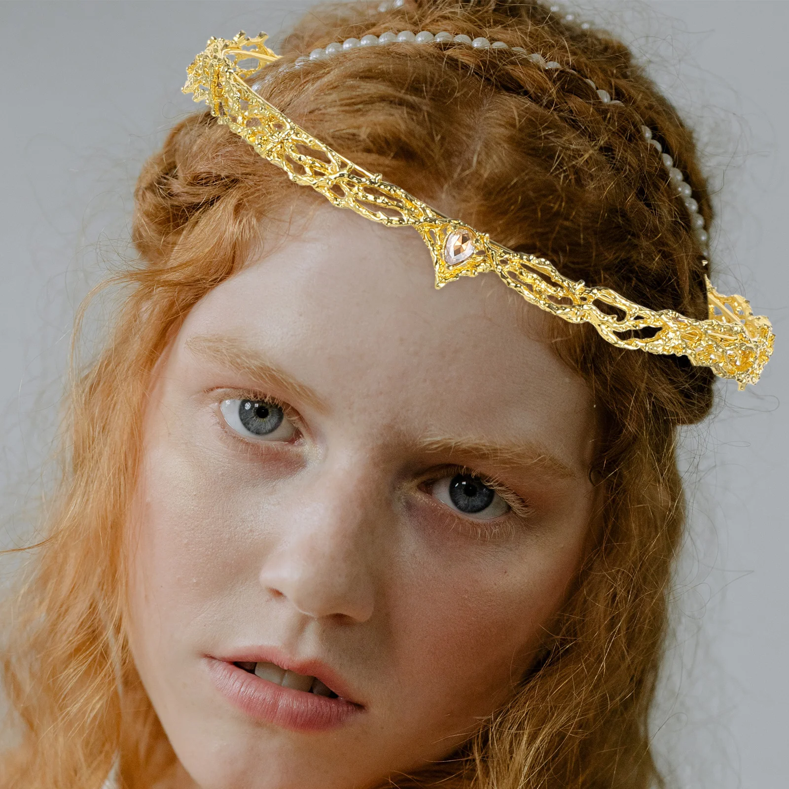 

Retro Princess Crown Vintage Alloy Metal Girls Elven Queen Dress Accessory Prop Cosplay Party Stage Performance Banquet Elegant