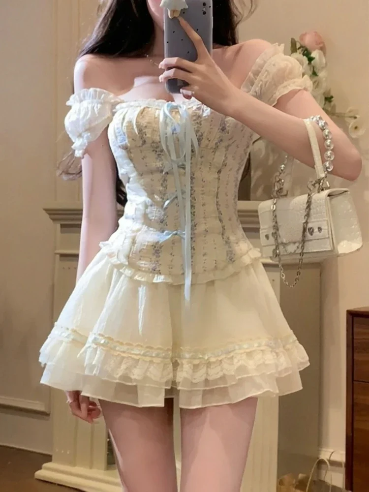 

Модные милые одинаковые комплекты, укороченные топы с пышными рукавами и повязками, мини-юбки с оборками и высокой талией, летняя тонкая женская одежда, хит продаж 2023 года