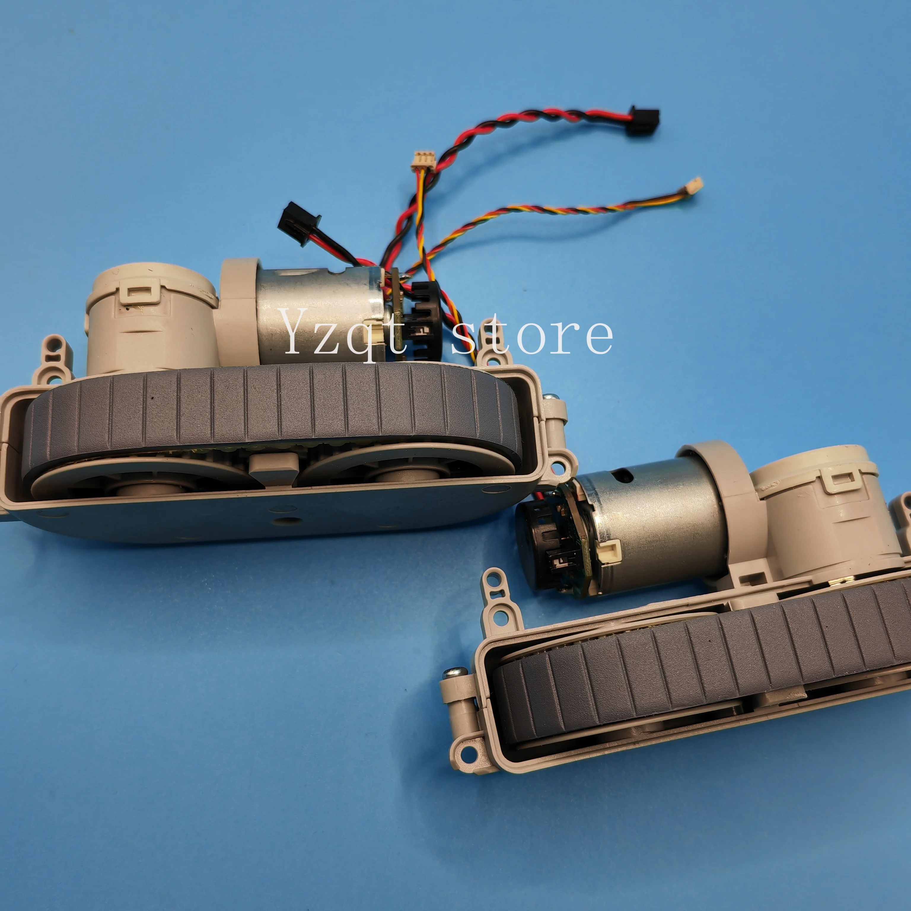 

Driving Wheels for Ecovacs WINBOT W1 PRO Electric Track Walking Wheels DIY Modification Replacement Accessories