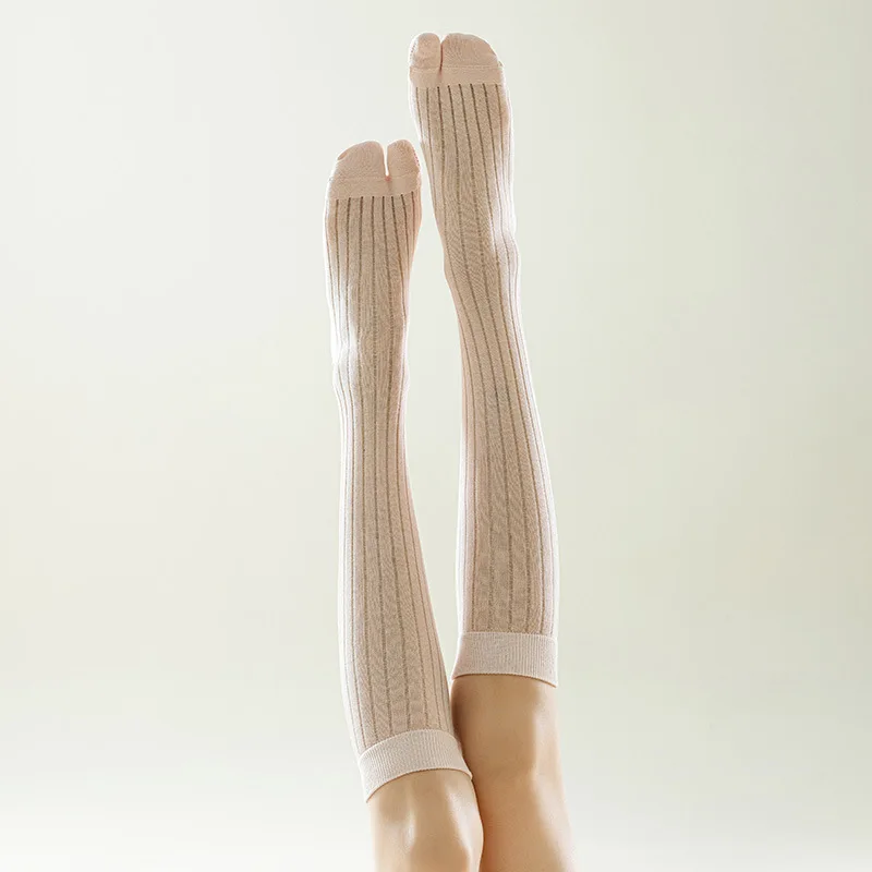 3 Pairs Women's Summer Thin Split Toe Calf Socks Mesh Two-Finger Clogs Sock Long Solid Color Cotton Tabi Socks Japanese Fashions