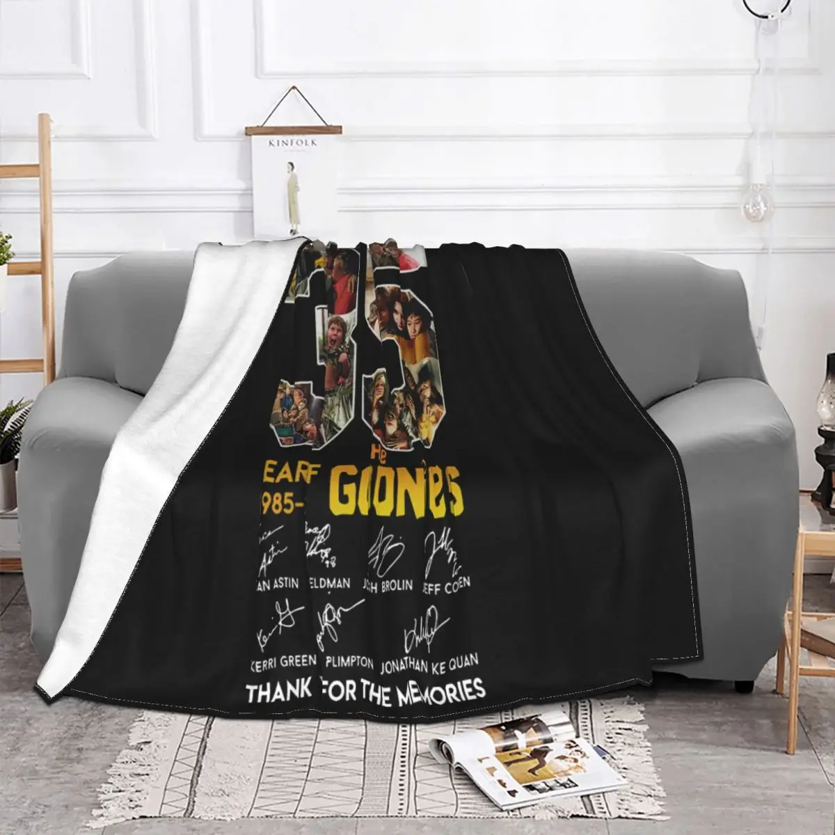 35 Years Of The Goonies 1985 2020 Thank You For The Memories 's T- Cott Adult Newest Kawaii Stylish Throw Blanket