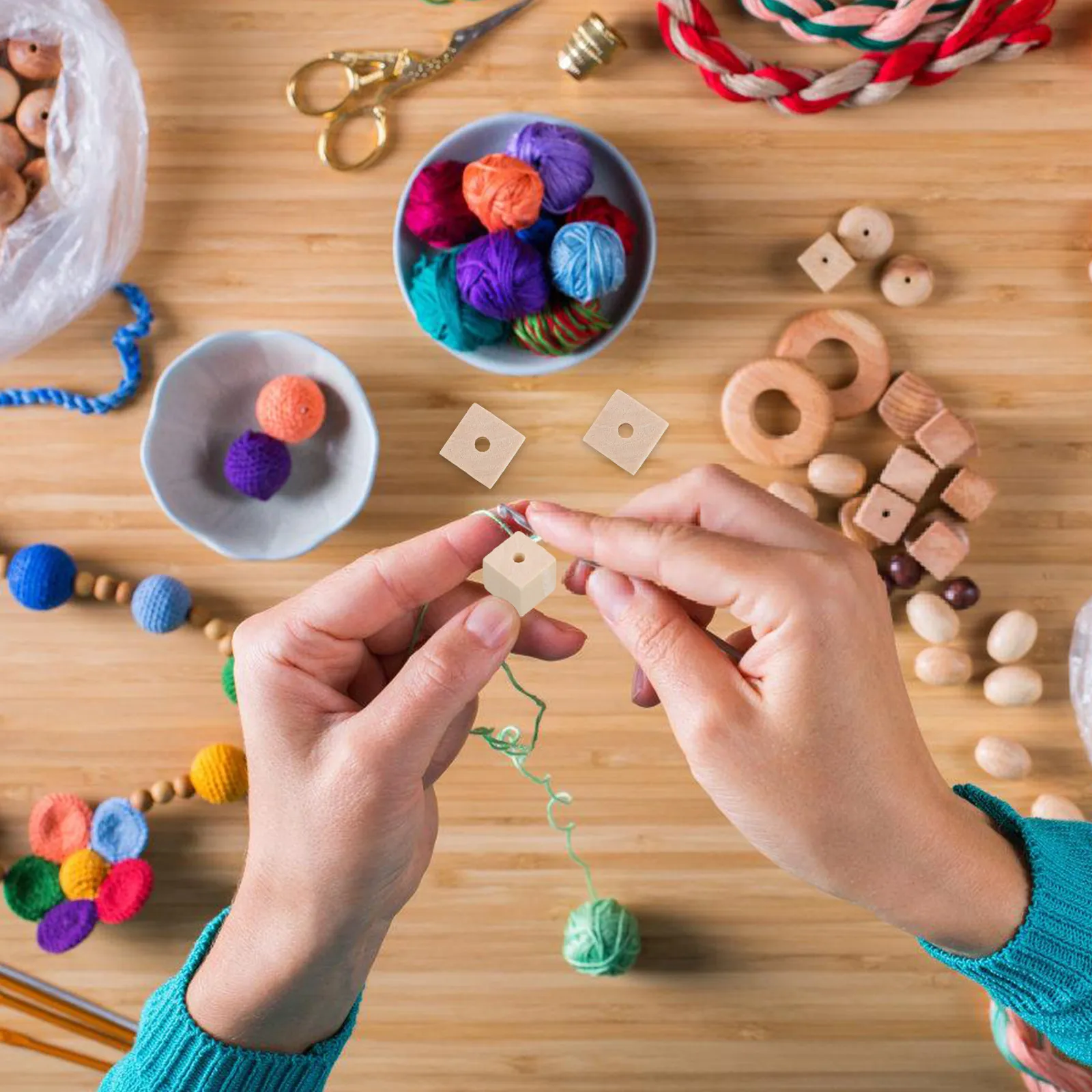 

100Pcs Smooth Square Wood Beads Unfinished Wooden Cubes for DIY Jewelry Making Crafts Home Decor Rustic Wooden Craft Beads