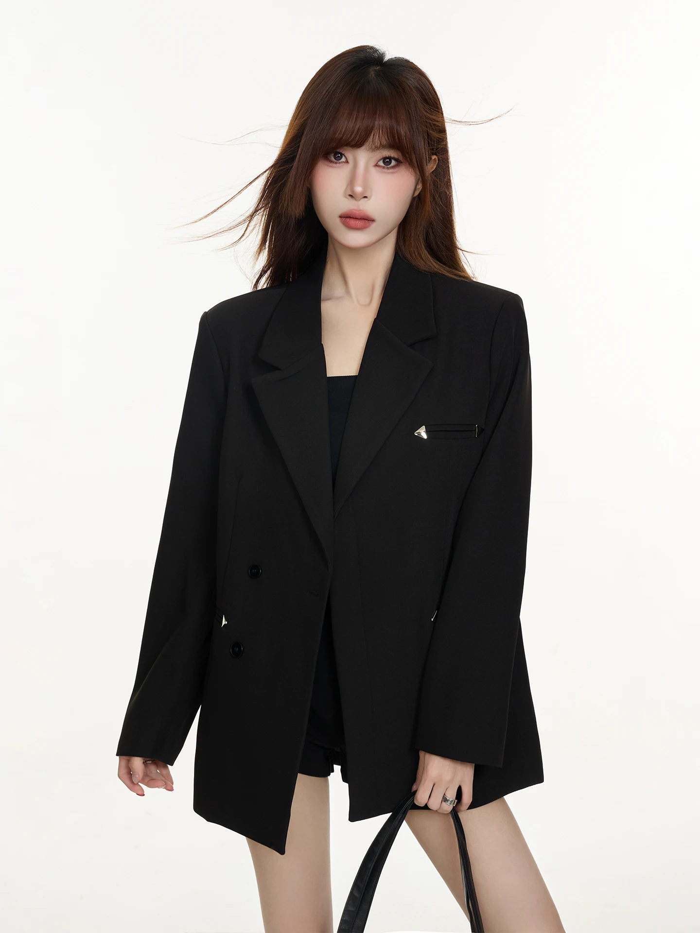 

Женский пиджак свободного кроя с подплечниками и металлическим декором, черный, повседневный, с длинными рукавами, гарантия тепла, уличный стиль