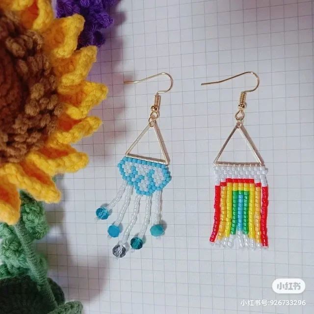 ZGMXR Rice bead earrings Asymmetrical Tassel Fashion Minimalist Personalized Storm rainbow  Design Beaded earrings Hand Knitting