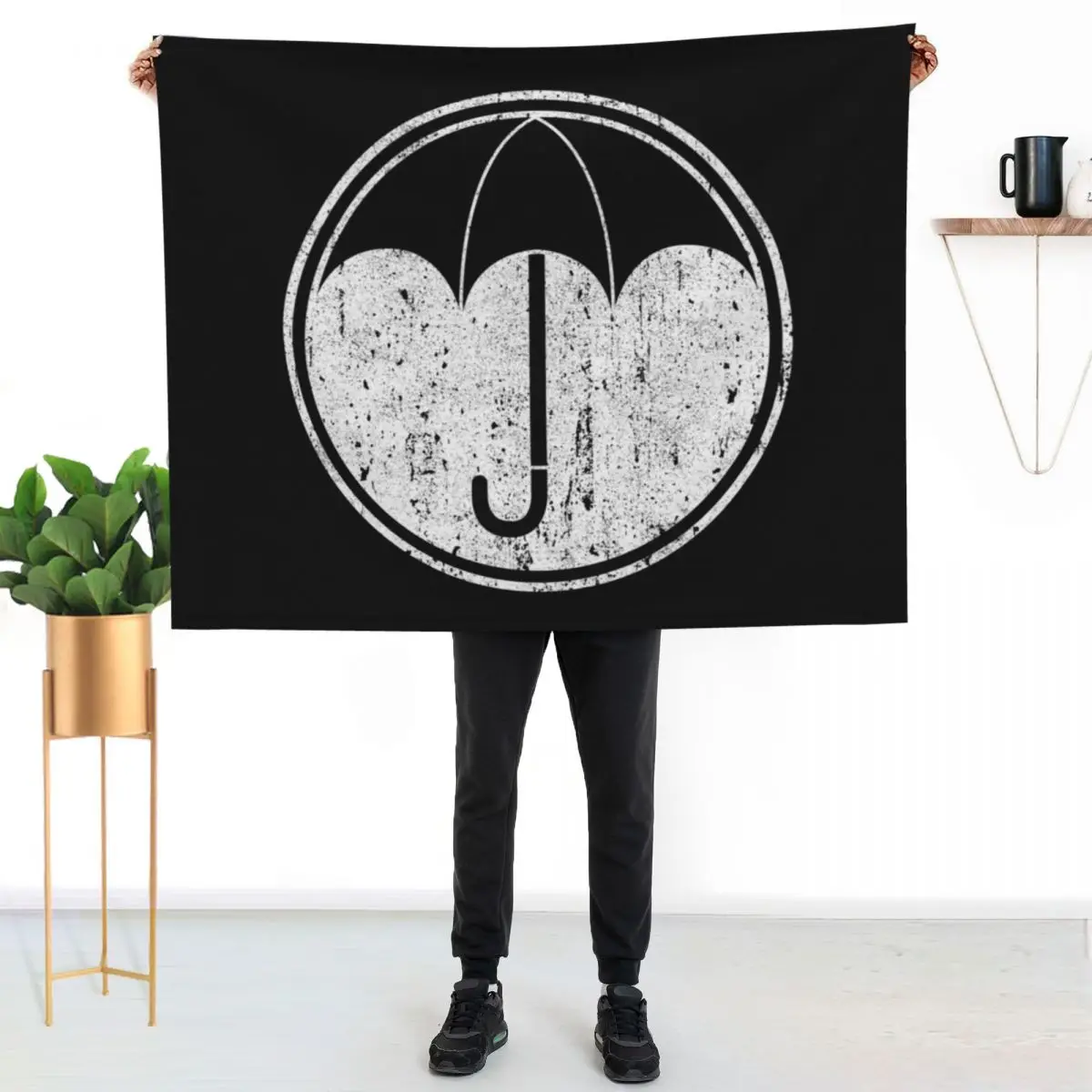 Umbrella Academy Symbol Throw Blanket Furrys Plaid Beautifuls Thermal blankets ands Nap Blankets