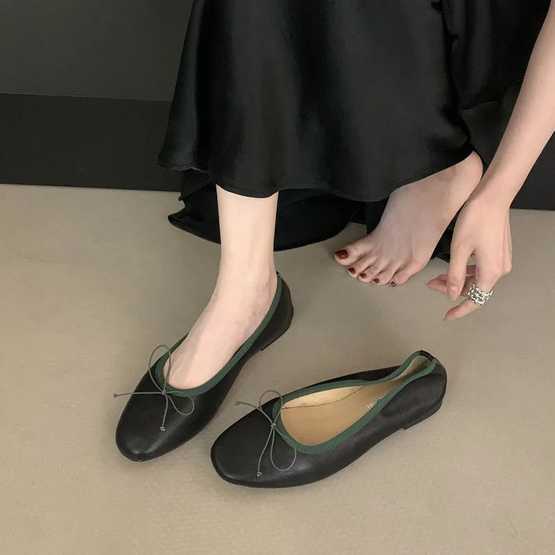 Neue modische Damen-Ballerinas mit runder Spitze, flache Slip-On-Schuhe, weiche, bequeme, elegante Damenschuhe mit flachem Absatz – Detail 2