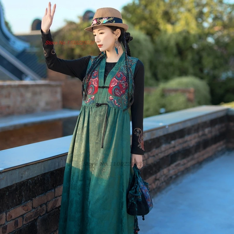 فستان صيني عتيق لعام 2025 مطرز بالزهور الوطنية بدون أكمام فستان هانفو بتصميم عتيق على شكل حرف a من قماش الجاكار الساتان فستان شعبي محسن #2
