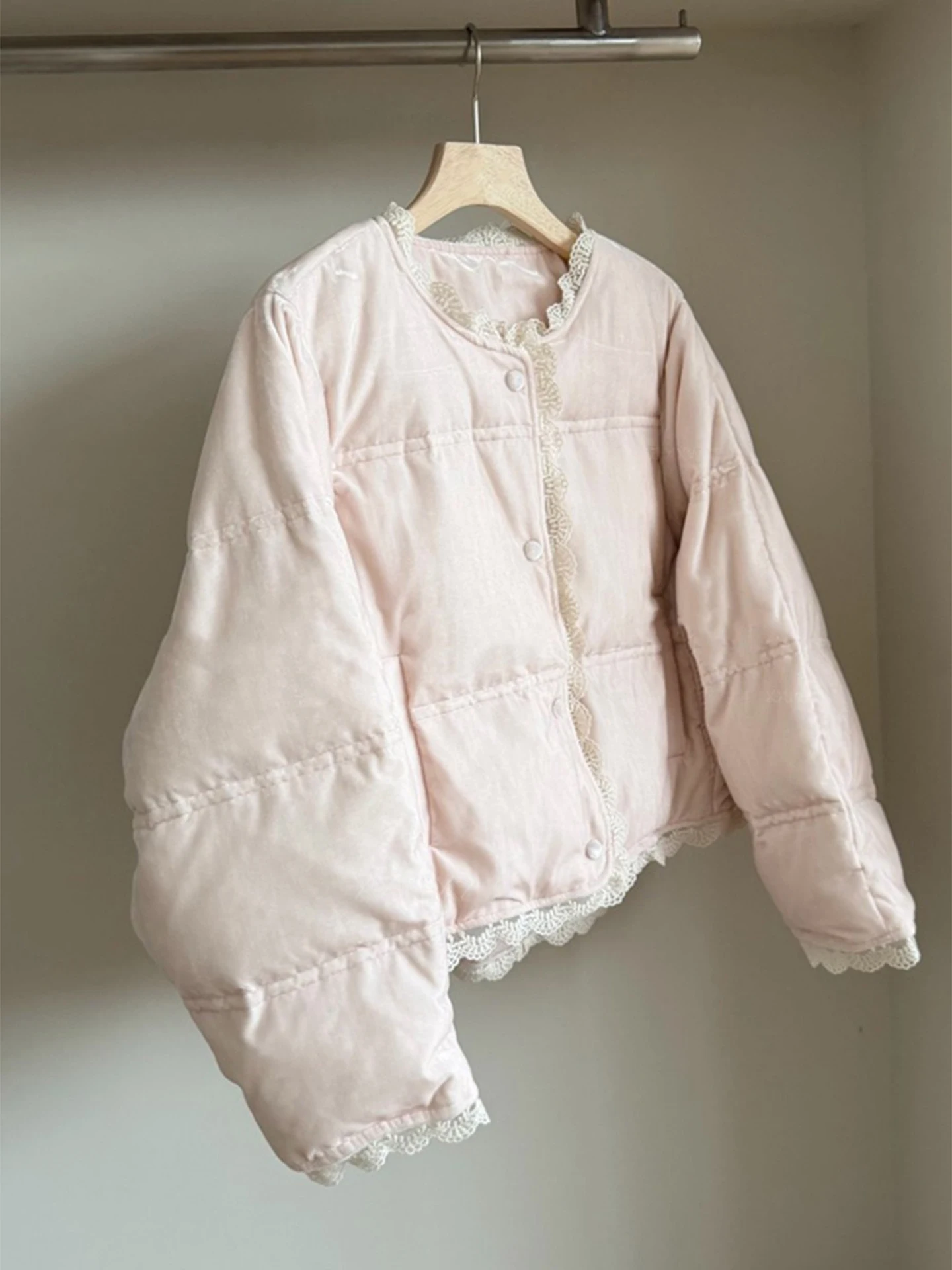 

Korean Style round Neck Lace Splicing down Cotton Jacket Women's Winter Anti-Aging Fashion Warm Thickened Bread Coat Outerwear
