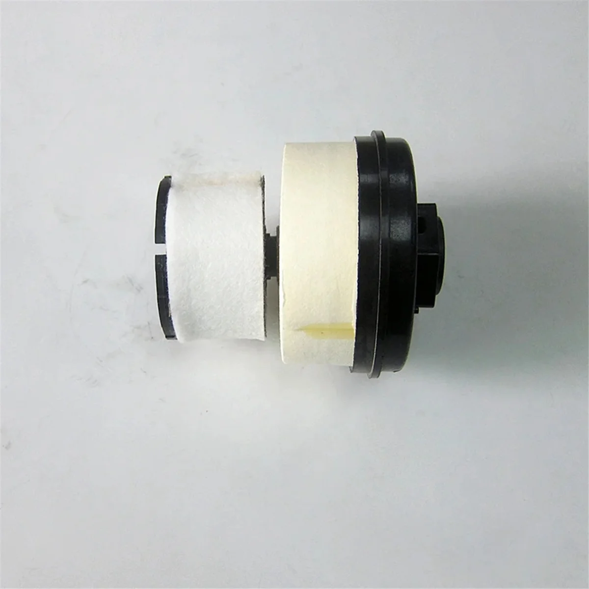 1 Pcs Diesel Fuel Filter for Toyota Land Cruiser Fortuner Hilux Innova 23390-52060