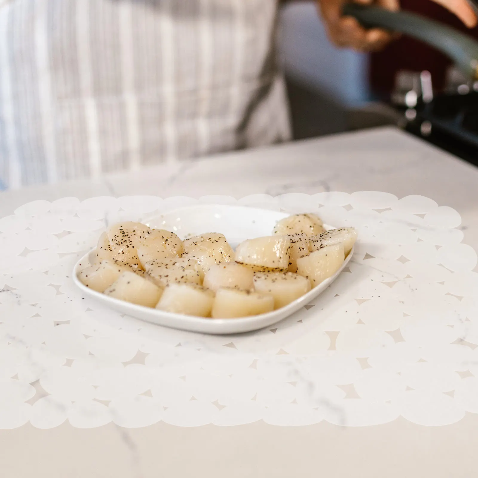 

2pcs Kitchen Sink Mat Non-Slip Pvc Draining Mat For Dish Drying Hollow Design Countertop Protection Bowl Chopsticks Drain