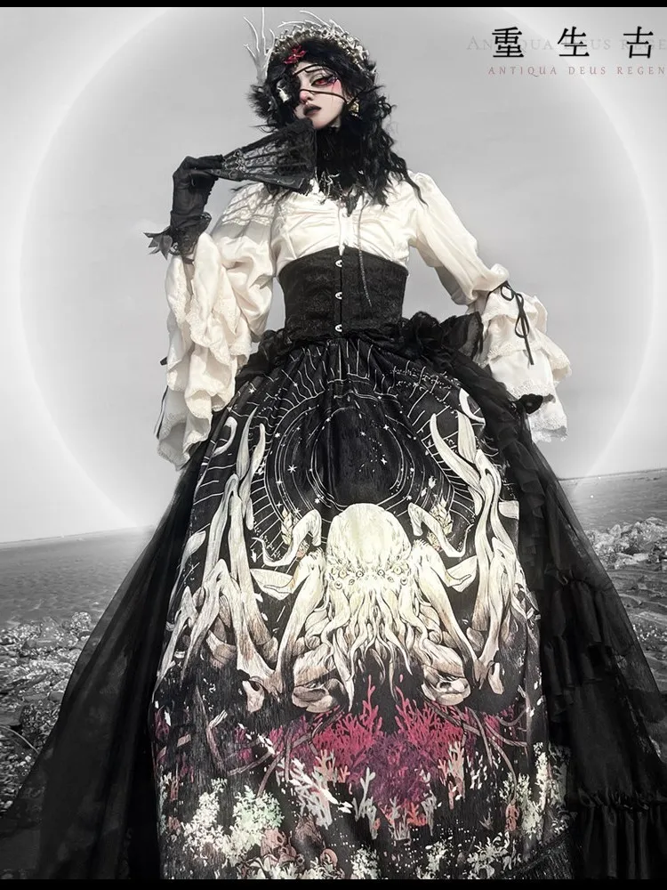 

New fashionable gothic dark dress