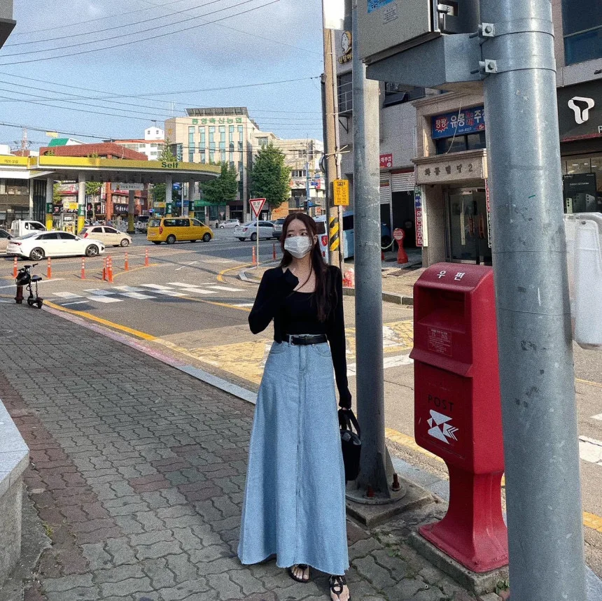 กระโปรงทรงเอเอวสูงสไตล์เรโทร ผ้ายีนส์ทรงยาว ผู้หญิง กระชับสัดส่วน ทรงยาว แฟชั่นเกาหลี ผ้าฝ้าย ใส่สบาย เหมาะกับการเดินทาง