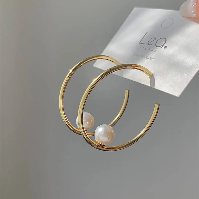 Fashion Gold Plated resin Pearl simple Hoop Earring Geometric Semi Circle C shape French Style Girls Women Gift jewelry hot sale