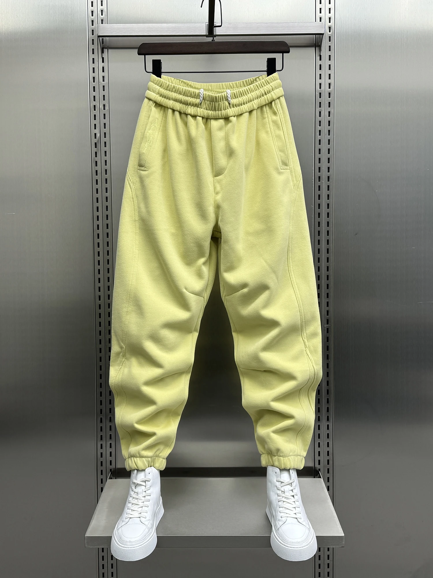

Autumn 2024 Men's Casual Sporty Harajuku Loose Fit Trousers Pure Color Sweatpants Trendy Cuffed Long Pants Street Style