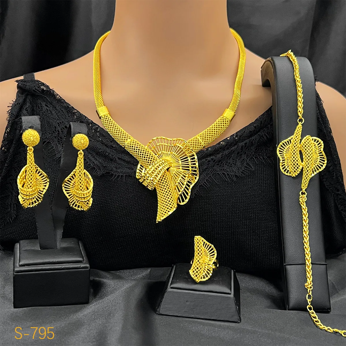 

24K Gold Irregular 3D Minimalist Luxury Necklace Bracelet Earrings Ring 4-Piece Set Women AU999 - shows femininity