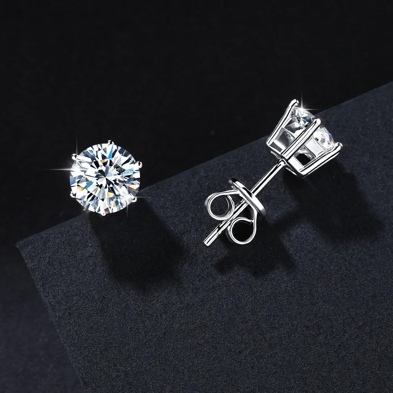 2 Carat Moissanite …