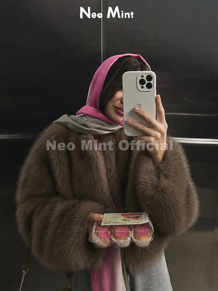 New Mint Girls Fluffy Cropped Eco Fox Fur Jacket Iconic Brand Fashion Week Short Faux Fur Coat Women Luxury Brand Loose Overcoat