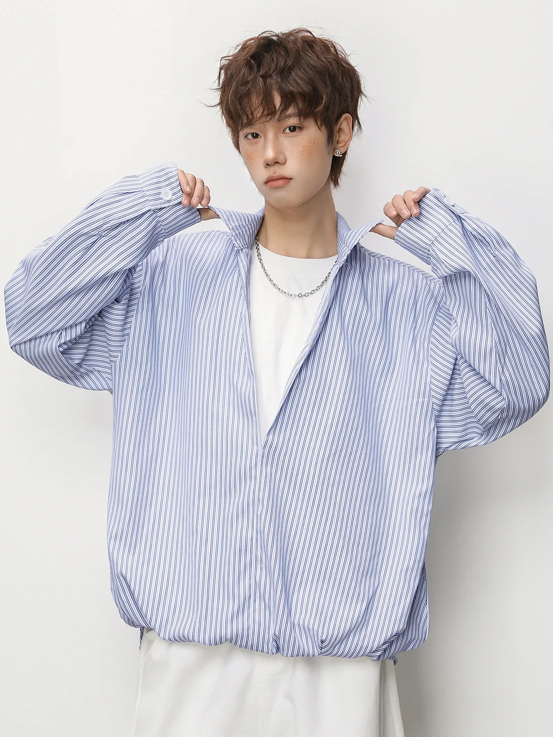 

Loose Fit Long Sve Deep V Ne Striped Men's irt Spring Sle Casual Trendy Brand ort Wide Silhouette Top Coat