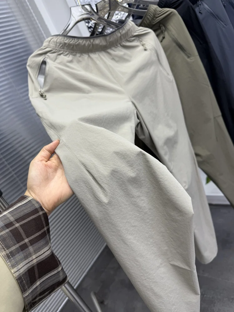 กางเกงลำลองผู้ชายฤดูร้อนน้ำหนักเบา ควิดราย ไมโคร-ไอดีระบายอากาศได้ดี ป้องกันแสงแดด แฟชั่นสไตล์คนเมือง กางเกงขายาว