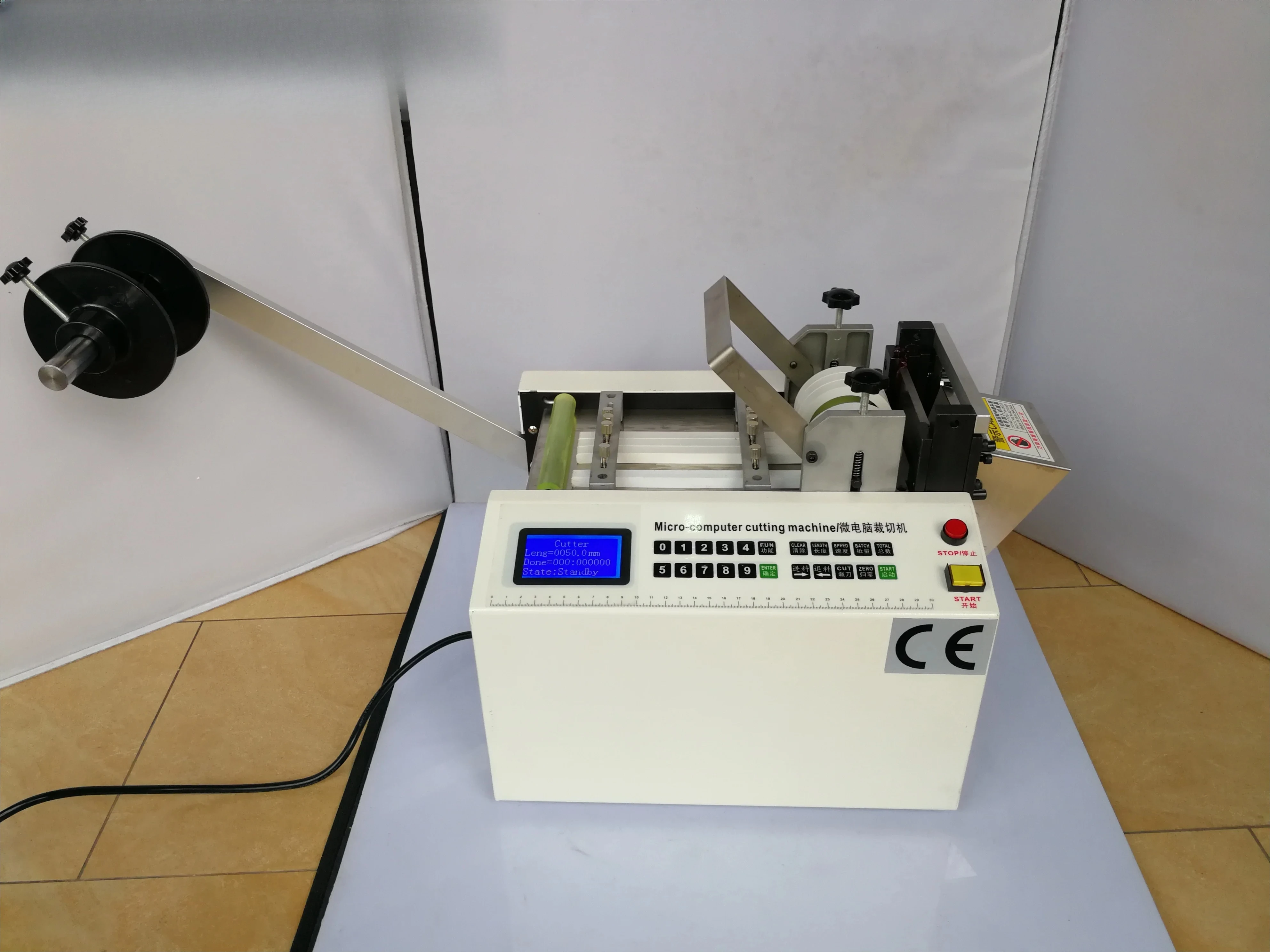 Microcomputer Automatic Cutting Machine  PVC Heat Shrink Sleeve Tube silicone tube Battery sleeve tube cutter DG-100B