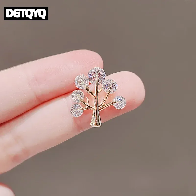 2026 New Design Tree Of Life Zircon Crystal Leaf Brooches For Women Girls Plant Brooch Pins Clothing Accessories Jewelry
