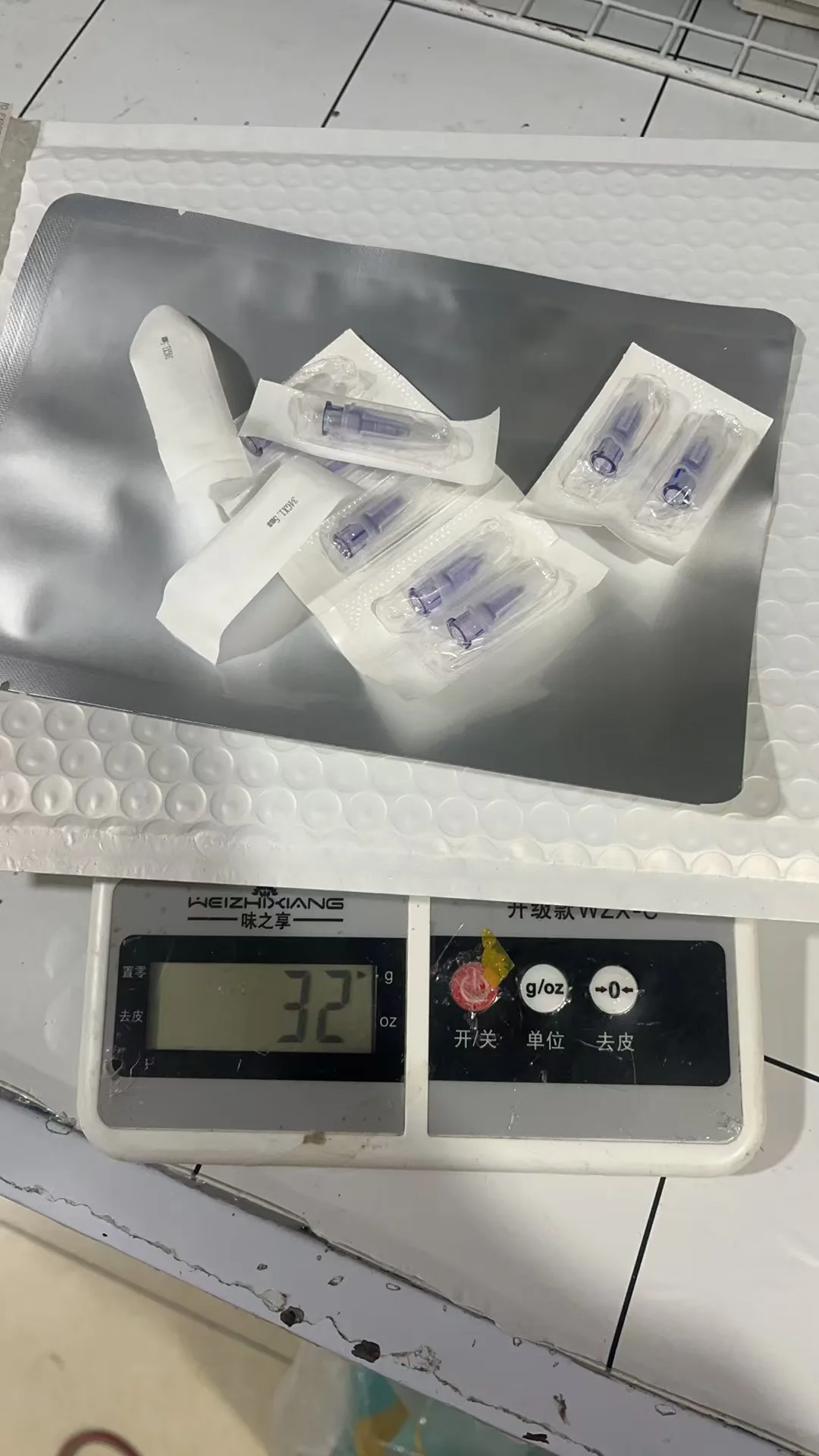 

Moisturize and reduce wrinkles in a sterile environment, smooth skin, anti-aging micro care tool 34G 0.6/1.0/1.2/1.5