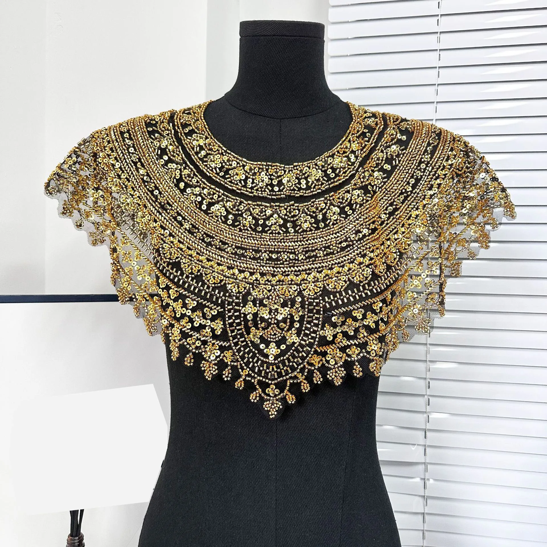 Flower Neck Collar Hollow Carved Sew On Patch Embroidery Applique For Wedding Bridal Dress Clothes DIY Decor Crafts