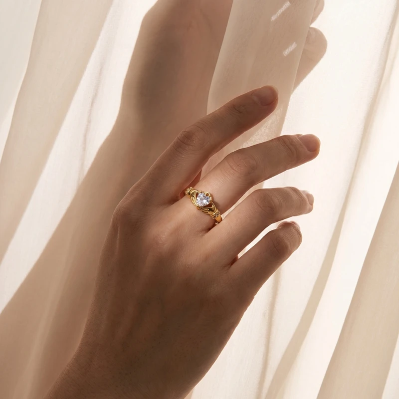 925 Sterling Silver Gold Color Claddagh Ring for Women Heart‑Shape Irish Traditional Ring Love Loyalty Promise Jewelry Gift ﻿