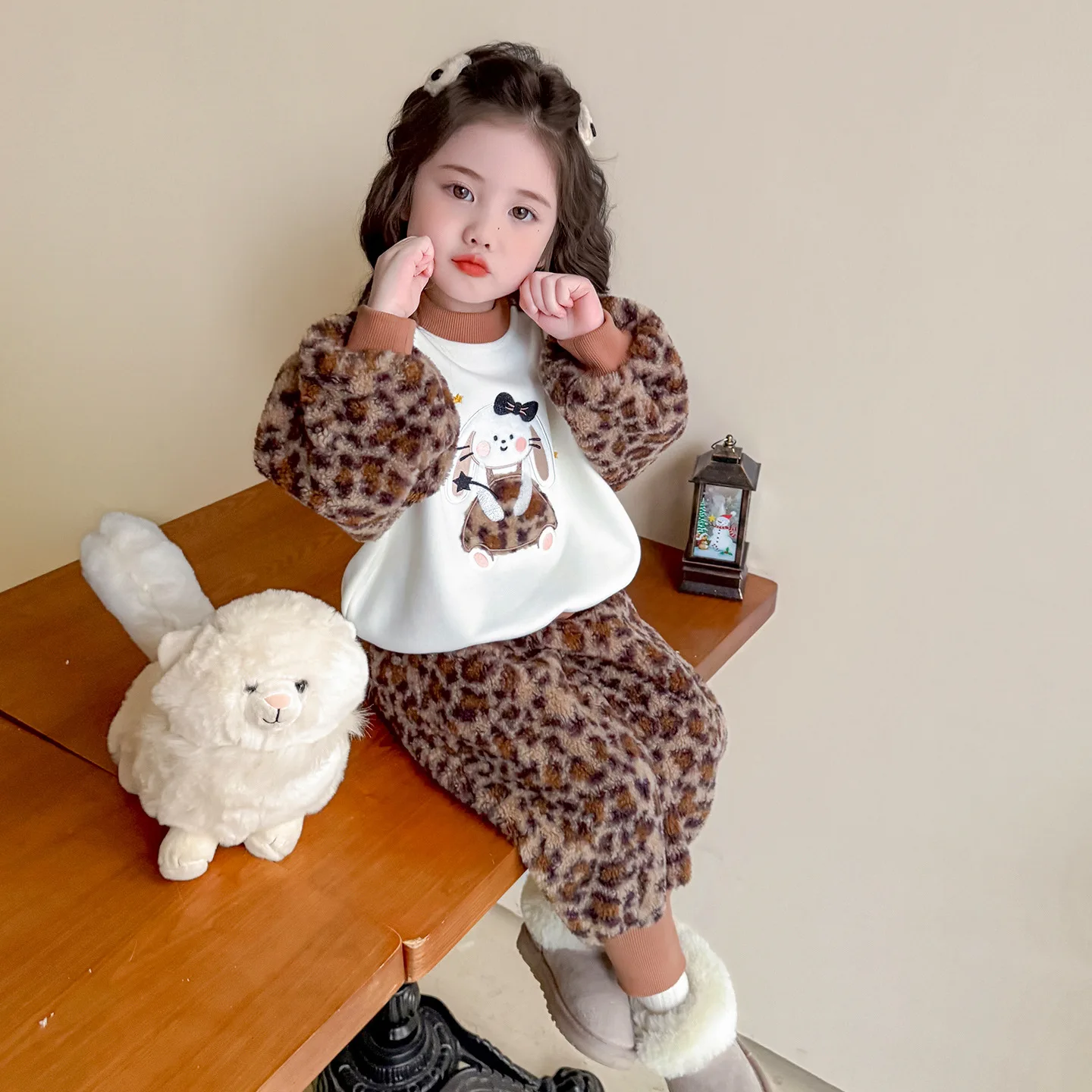 Winter Children Girls Two-piece Clothes Set Rabbit Spliced Sleeve Kids Girls Sweatshirt Outfits Leopard Fleece Jogger Pant Suits
