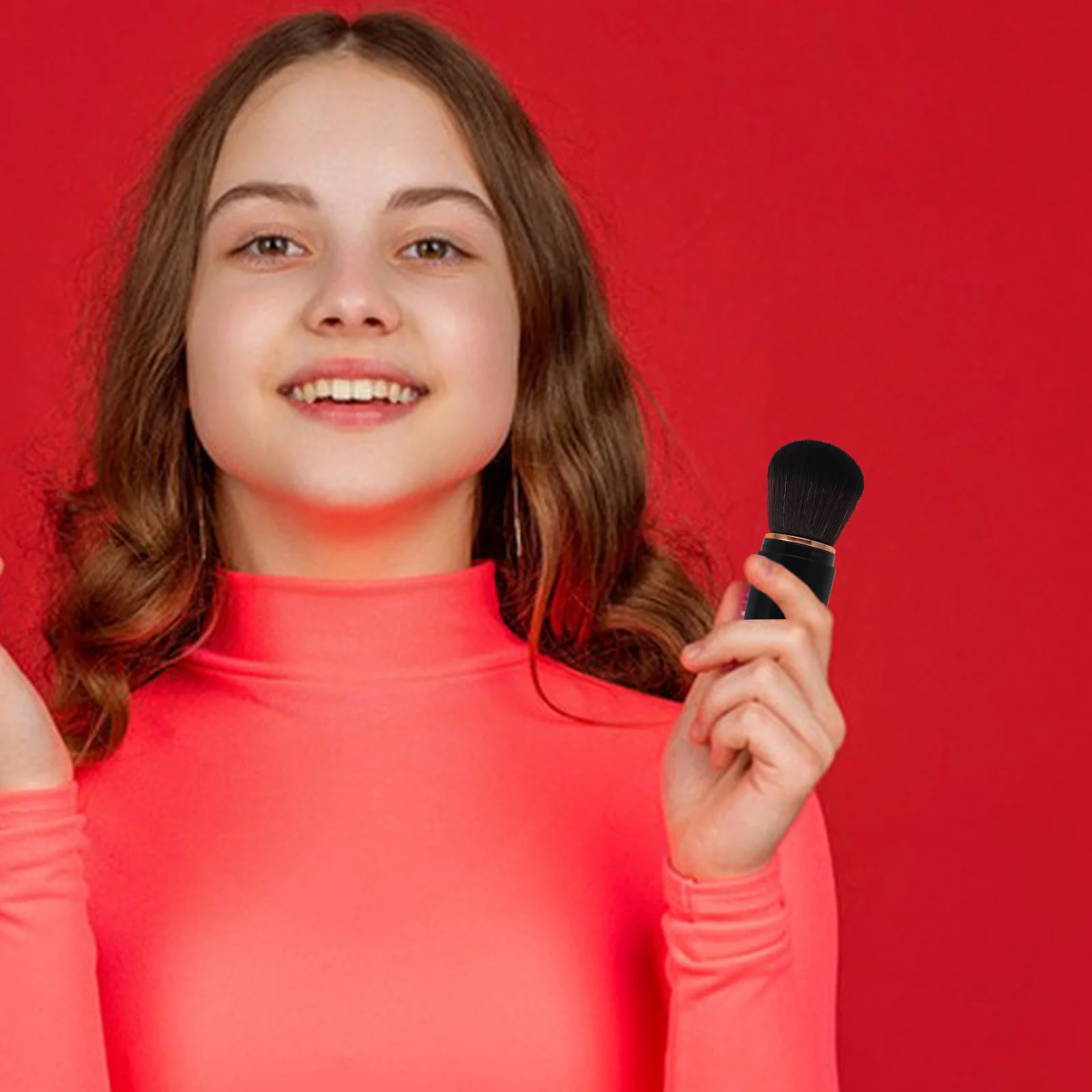 

Retractable Makeup Brush Portable Mini Blush Brush for Cheeks Travel Size Powder Foundation Beauty Tool Soft Bristles Multi Use