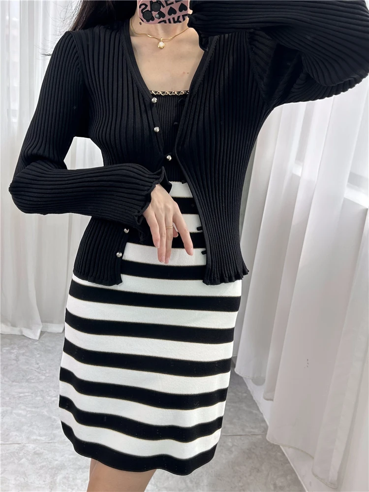 

Sexylight luxury black and white striped chain sexy bag buttock temperament slim slim waistcoat dress with halter knit for women